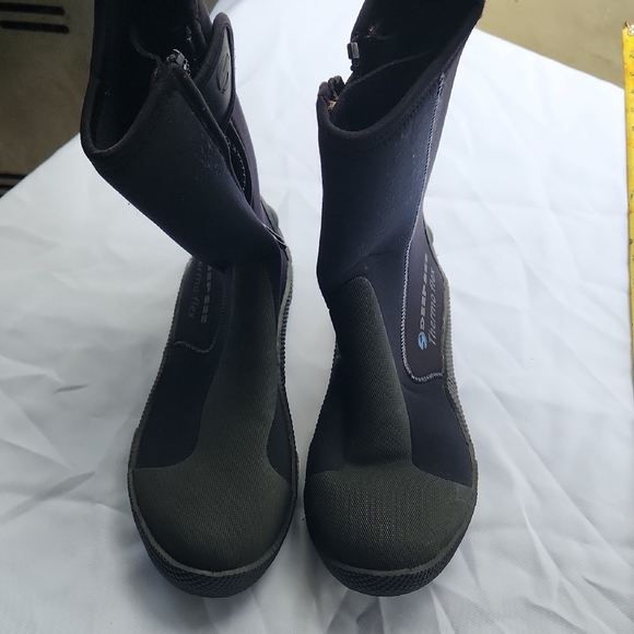 Deep See Black Dive Boots - Picture 1 of 7